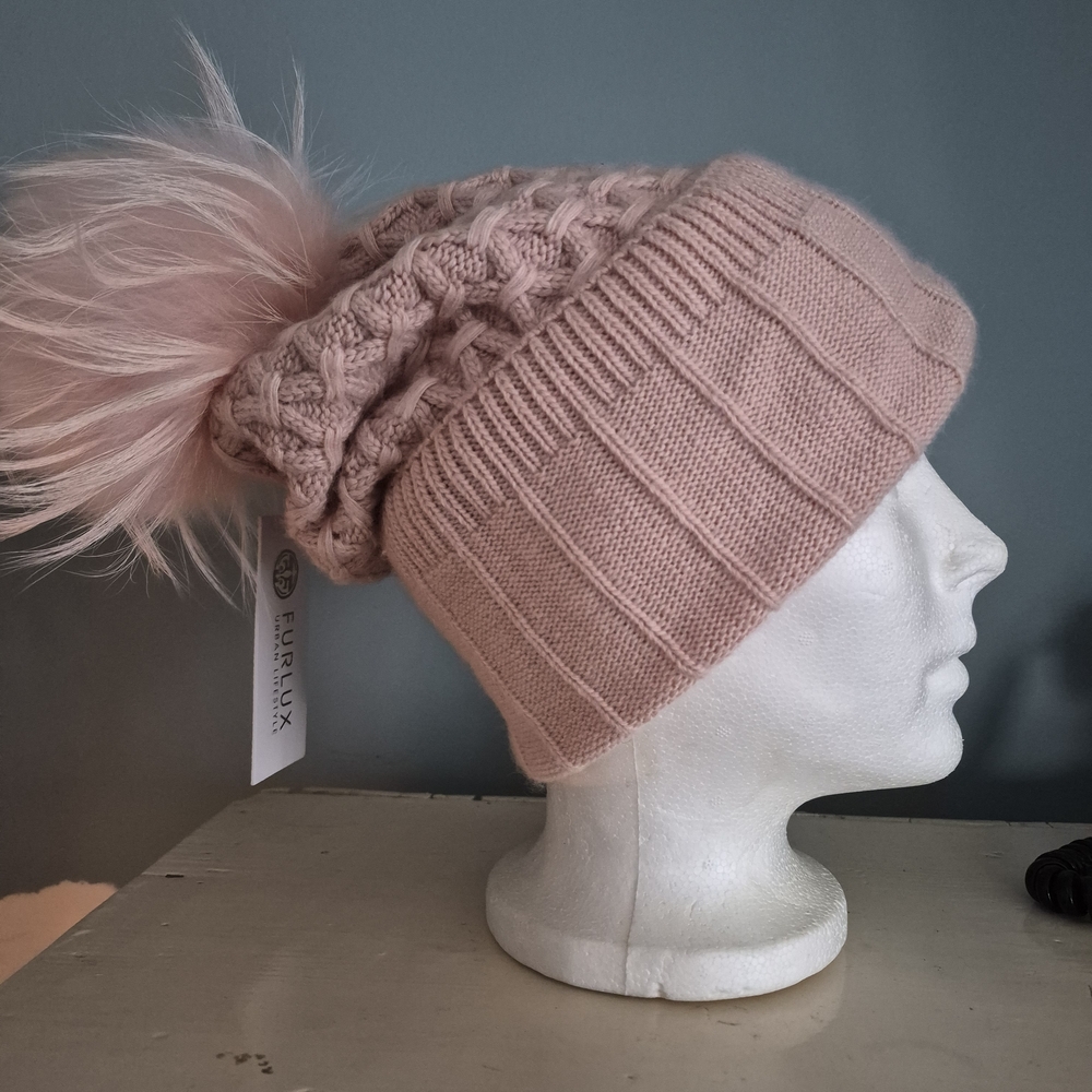 NWT Furlux Blush Pink Cashmere Wool Knit Chapeau Fox Fur Pom Pom